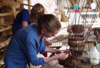 Willow weaving courses in action